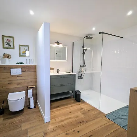 Charmante Avec Salle De Sport Et Repas Maison - Fr-1-582-507